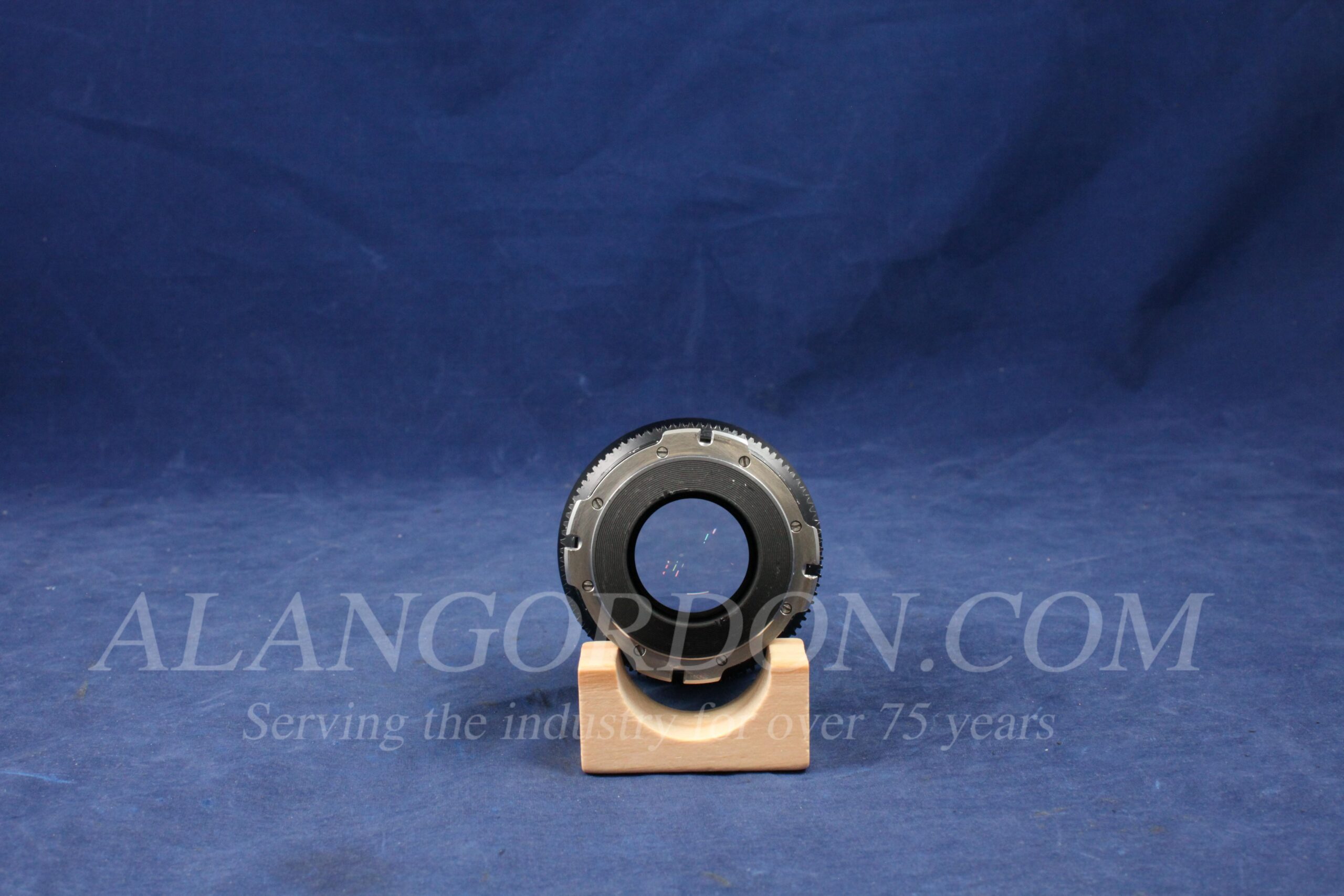 Used Zeiss 100mm Standard Speed T2.1 Planar PL Mount S/N 6991248 - Image 2
