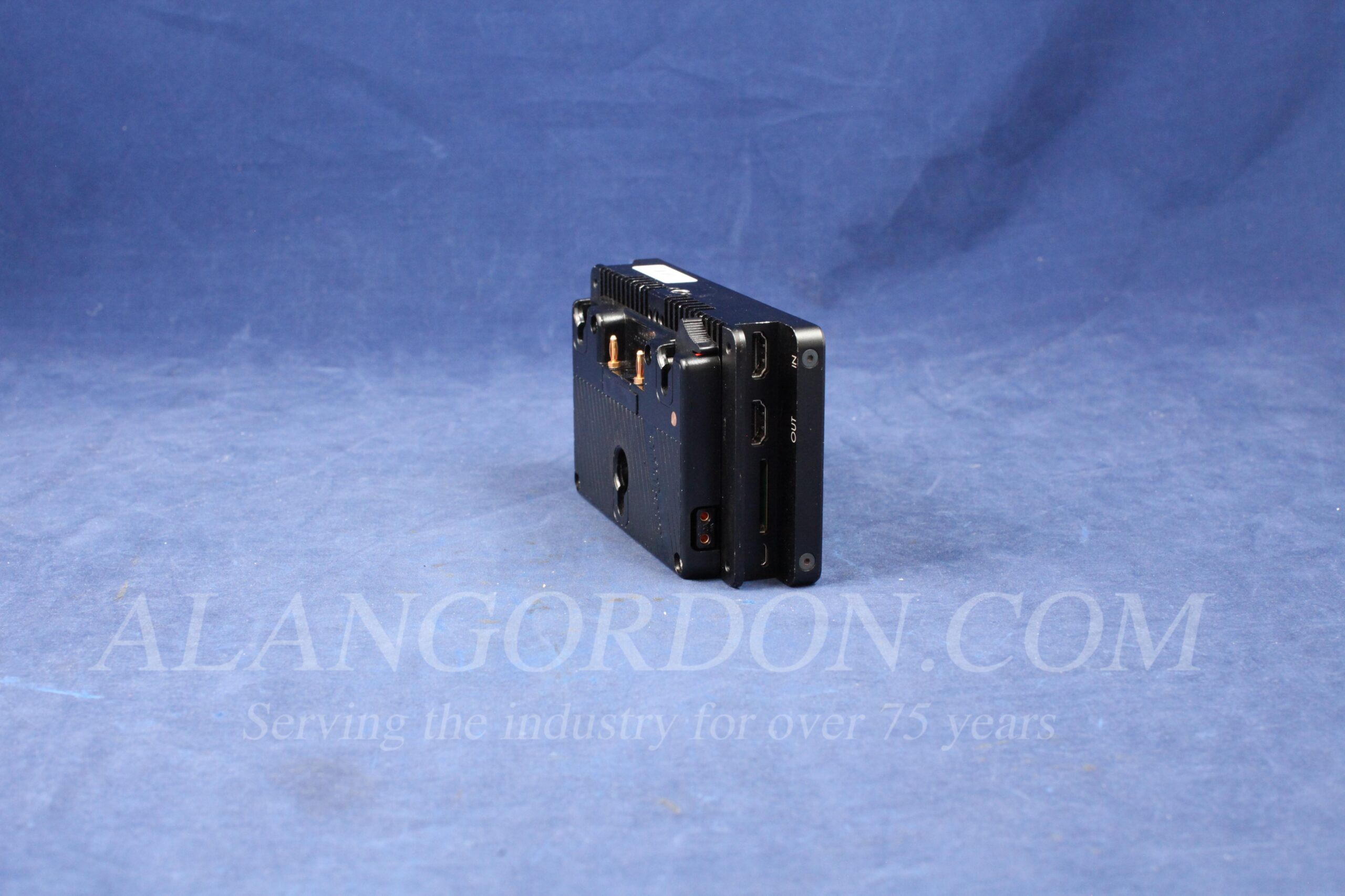 Used SmallHD 503 UltraBright On-Camera Monitor with Gold Mount Battery Plate - Image 4